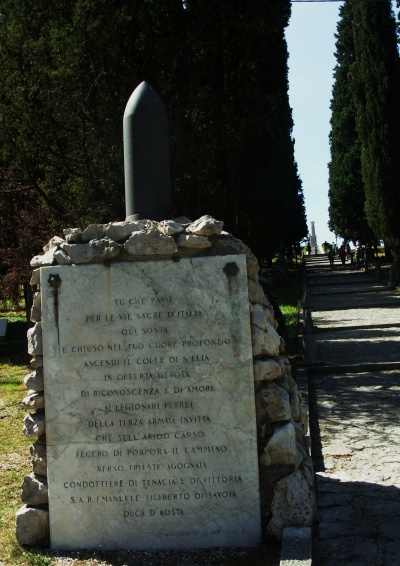 http://rete.comuni-italiani.it/w/images/thumb/400px-Fogliano_Redipuglia_-_1%C2%B0_cippo_sul_colle_S.Elia.jpg